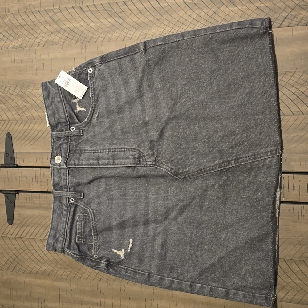 NWT Old Navy Higher-High Rise Raw Hem Button-Up Denim Mini Skirt
